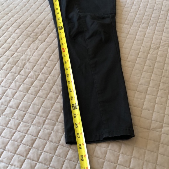EUC - WHBM Black Slim Crop Pant - Picture 8 of 11
